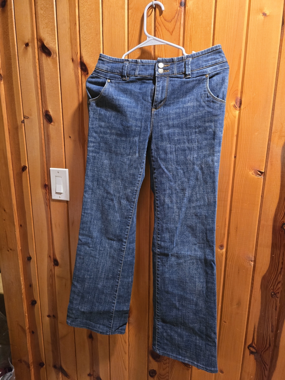 London Butt Shaping/ Lifting Jeans 4 Bootcut, Mid Rise